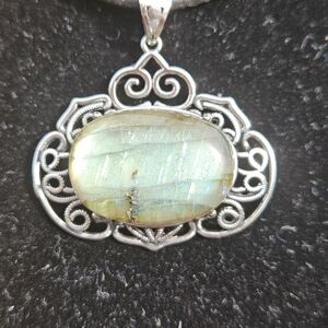 Labradorite pendant with new stainless steel necklace